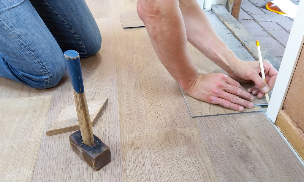 How do you seal laminate flooring after installation? 