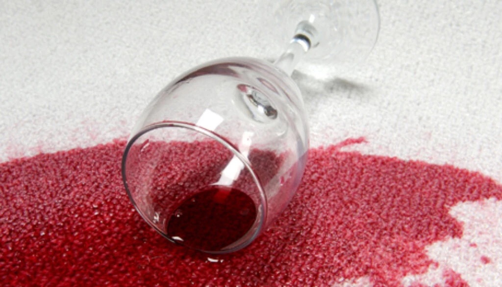 What household items can remove red wine from cotton sofa